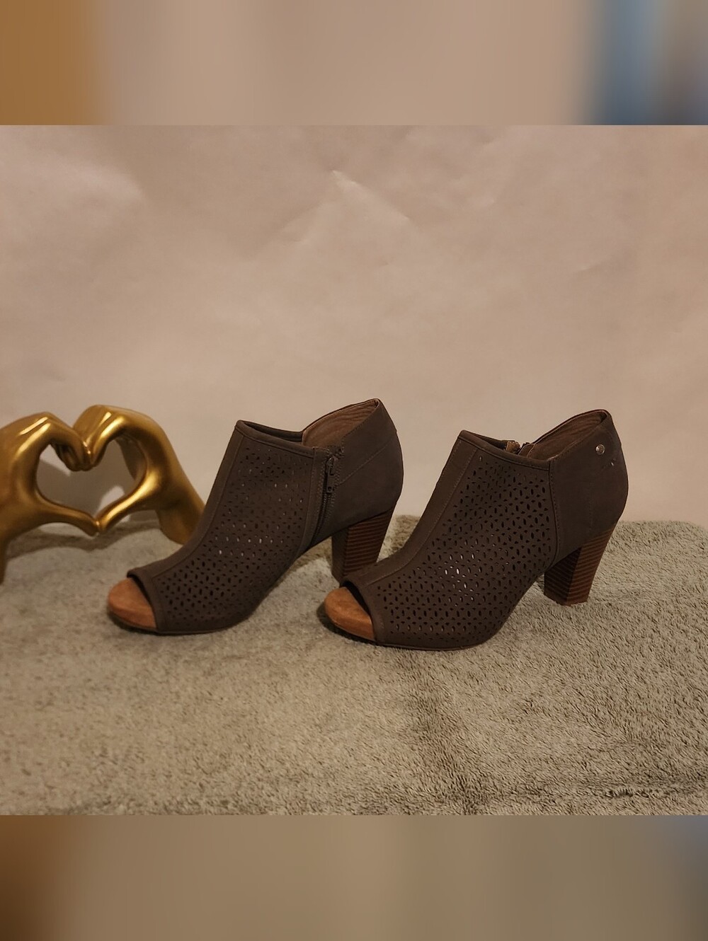 Giani Bernini Women’s Brown Perforated Peep-Toe Block Heel Bootie